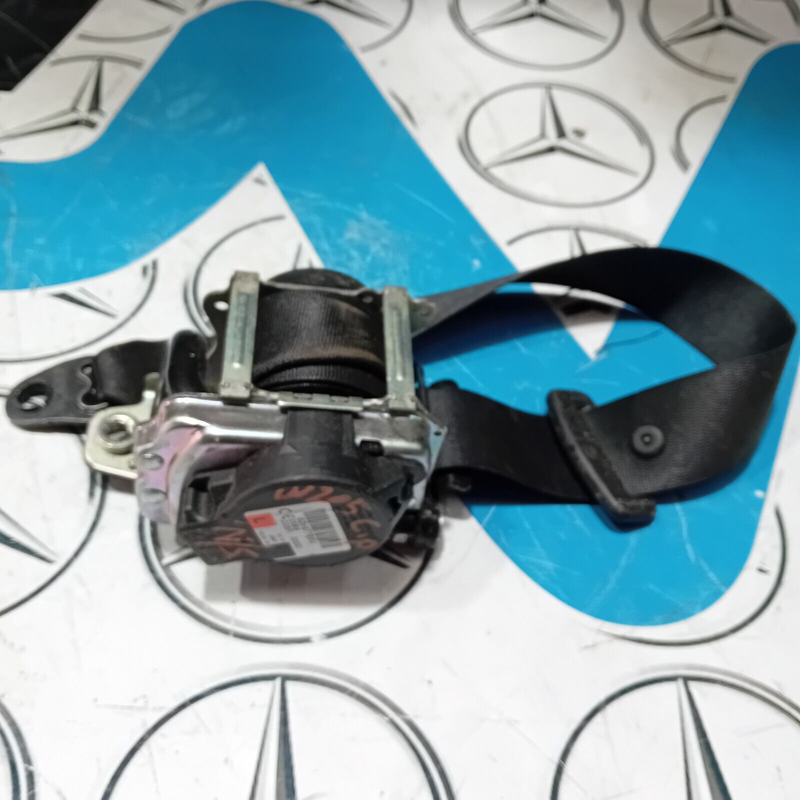 MERCEDES C CLASS W205 COUPE SEATBELT A2058603985 - FRONT LEFT PASSENGER SIDE