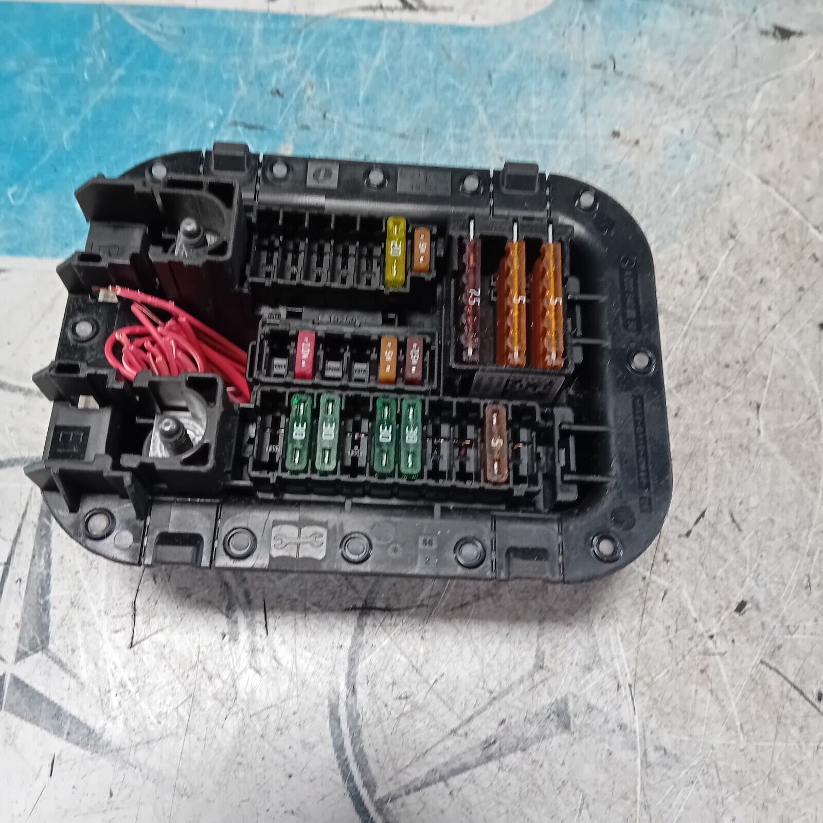 MERCEDES C CLASS FUSE RELAY BOX 2.1 DIESEL C205 2014 - 2021  2225403150