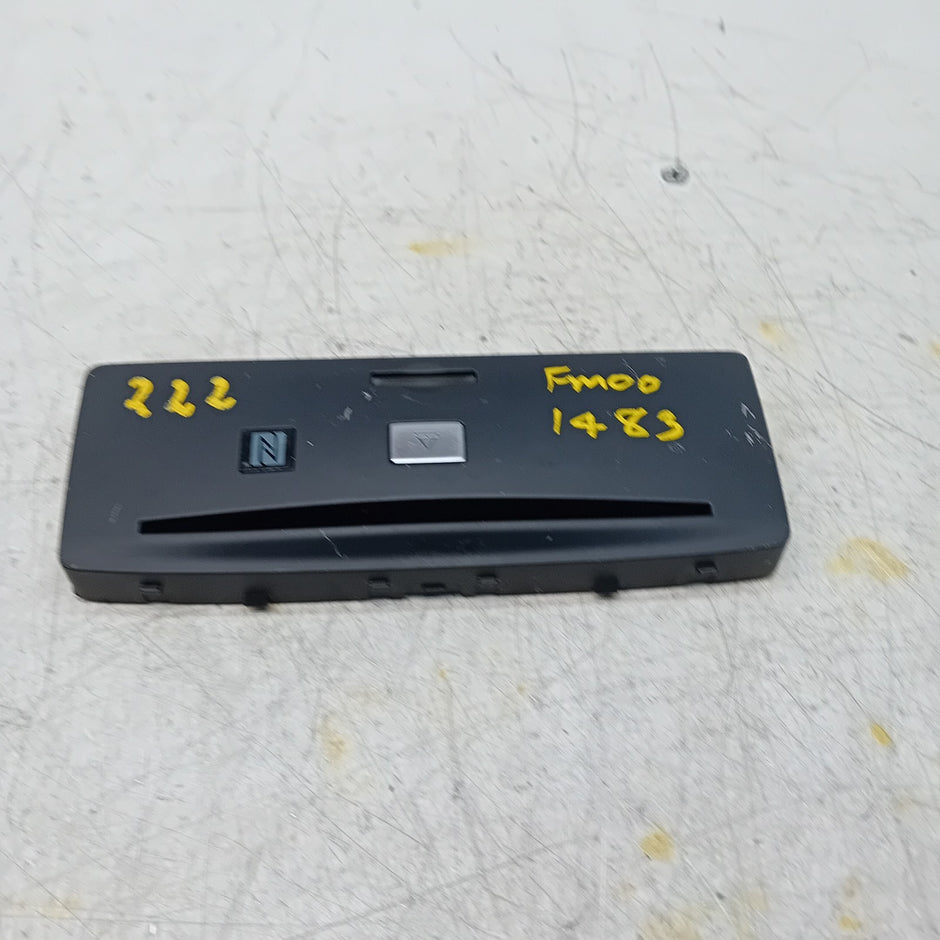 MERCEDES BENZ  W222 S-CLASS DASHBOARD HAZARD SWITCH PANEL 2015 FM001483