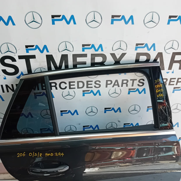 MERCEDES BENZ C-CLASS W206 ESTATE DRIVER REAR DOOR OSR BLACK COMPLETE FMD294