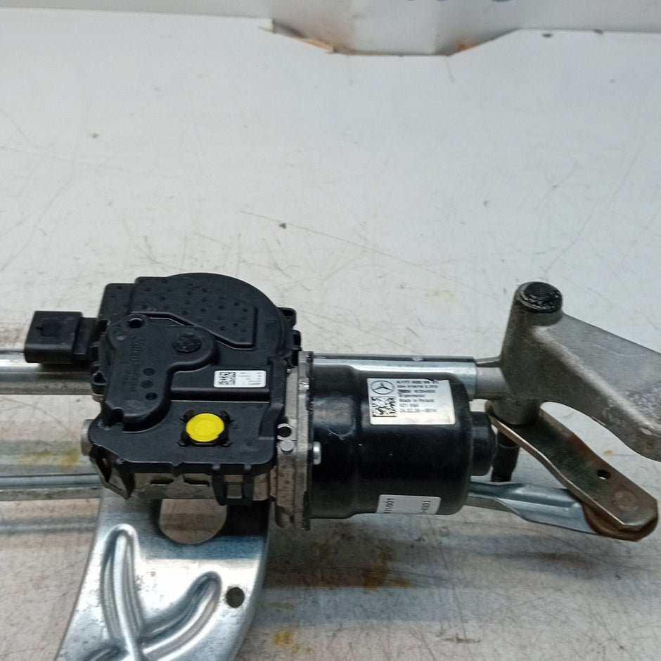MERCEDES BENZ A-CLASS W177 WIPER MOTOR FRONT AND LINKAGE A1778206801 FM001600