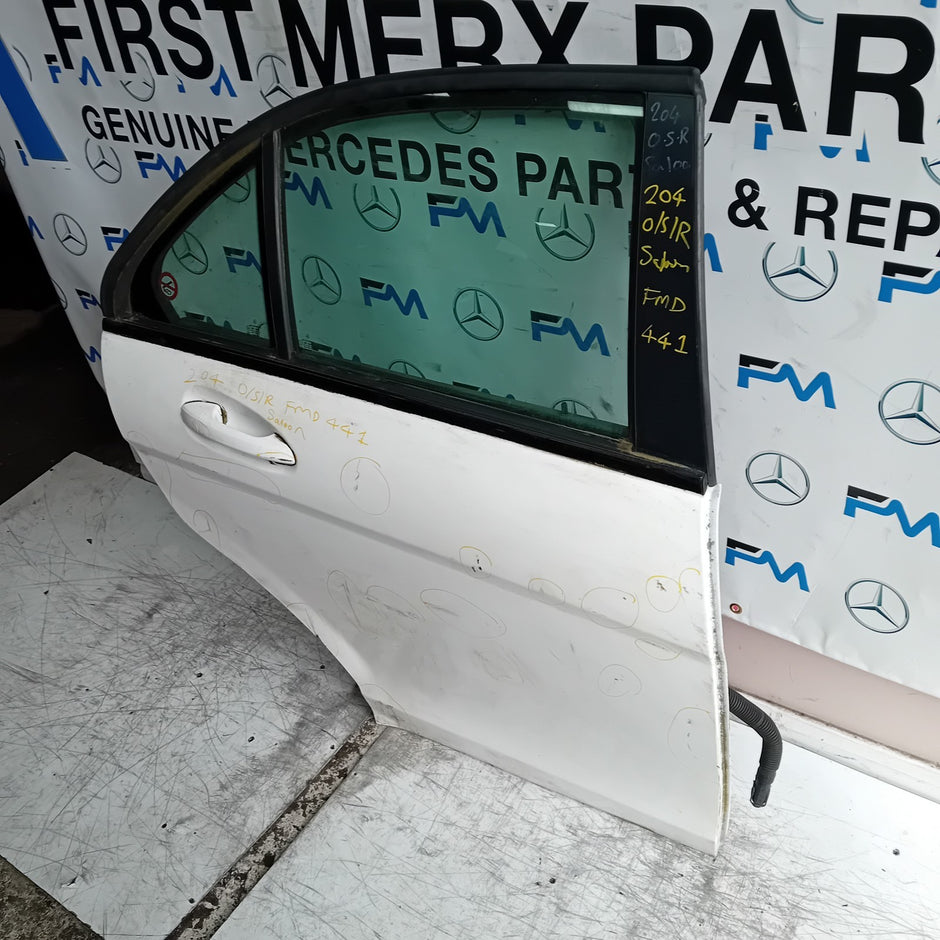 MERCEDES C-CLASS W204 SLN DRIVER REAR DOOR OSR WHITE 2008-2014 COMPLETE FMD441