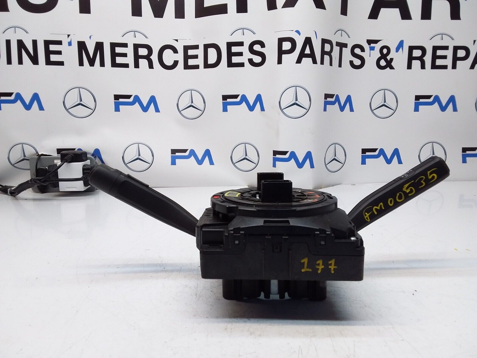 Mercedes  A-CLASS W177 INDICATOR/WIPER GEAR SELECT + SQUIB 10139371 2018 FM00535