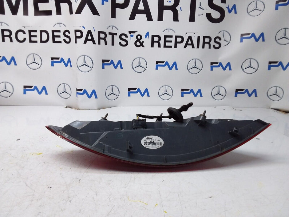 2016 MERCEDES  C CLASS W205 REAR DRIVER SIDE O/S LED LIGHT A2059066400 FMT21