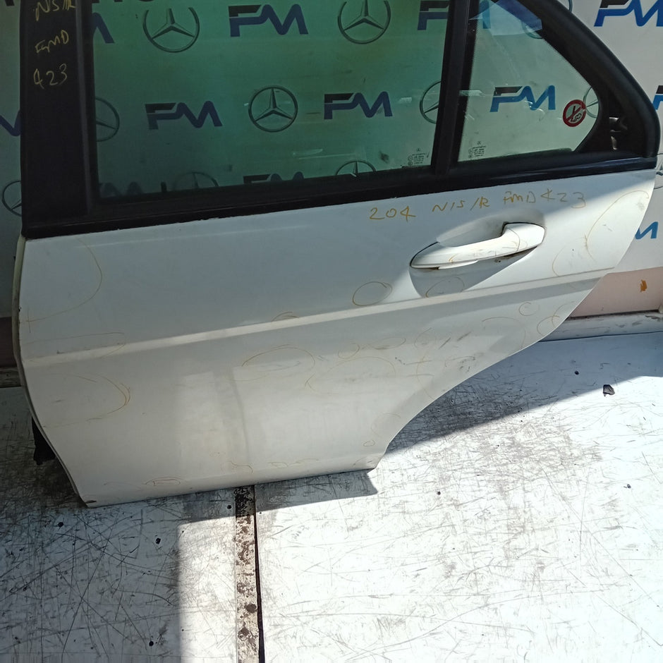 MERCEDES C-CLASS W204 SLN PASSENGER REAR DOOR NSR WHITE 2008-14  COMPLETE FMD423