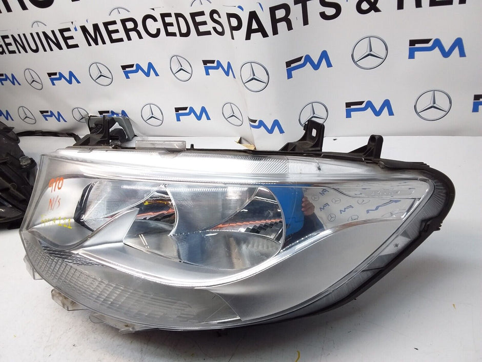 2018 MERCEDES VS30 W910 HEADLIGHT PASSENGER NS A9109060200 FMH111