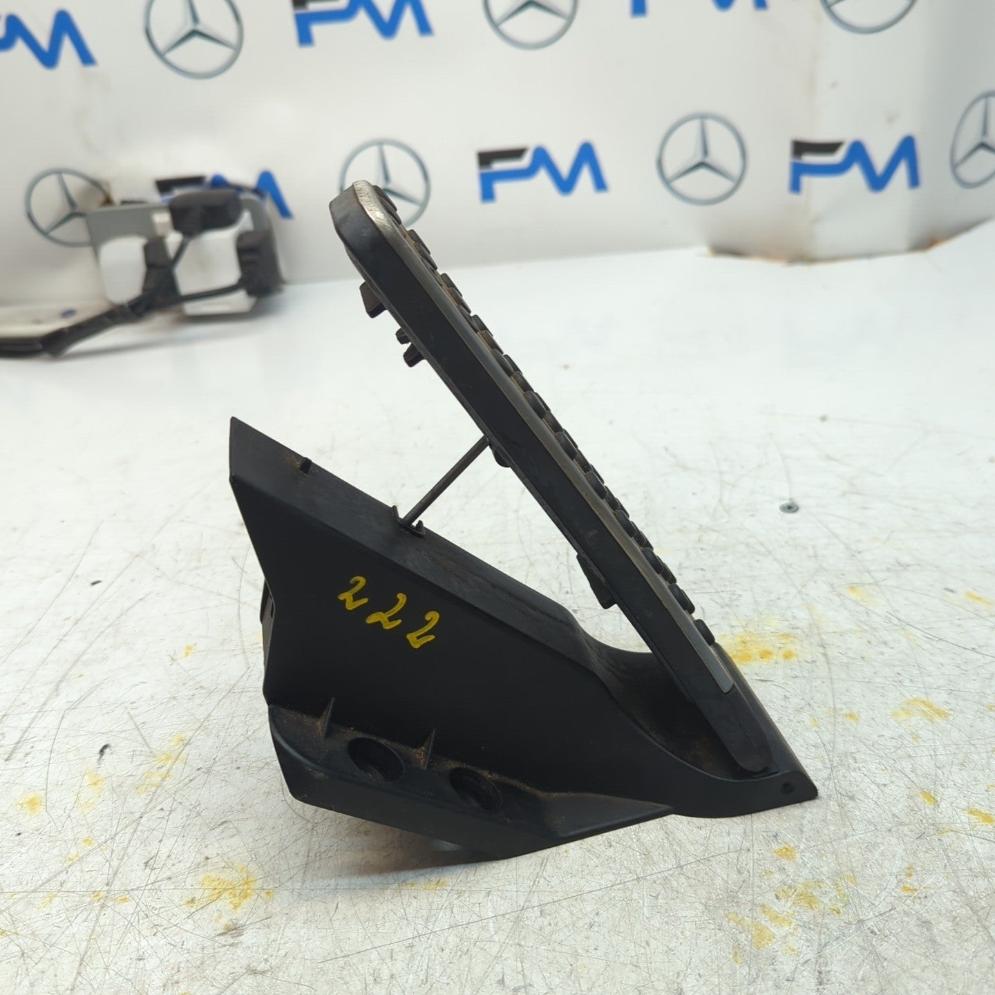 MERCEDES S CLASS W222 ACCELERATOR THROTLE PEDAL A2223001100 FM001425