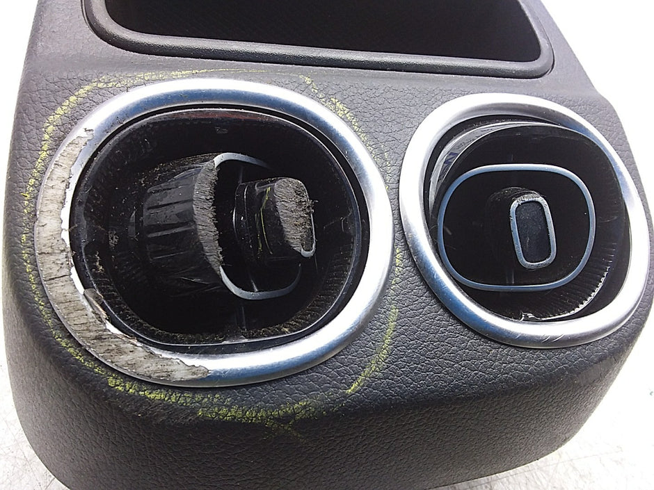 MERCEDES C-CLASS W206 REAR CENTRE AIR VENTS DAMAGED A2066806500 FMR214
