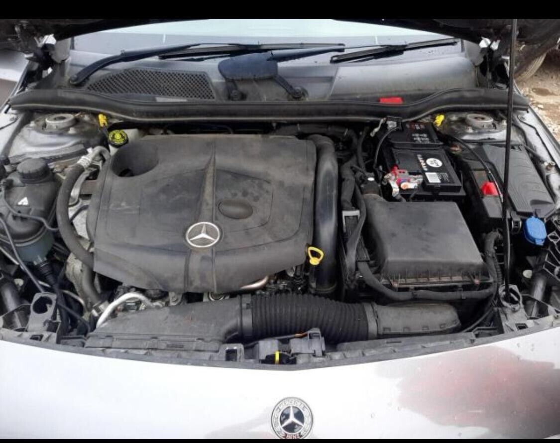 MERCEDES BENZ A-CLASS W176 / AIR BAGS ( STEERING WHEEL, KNEE, ROOF )