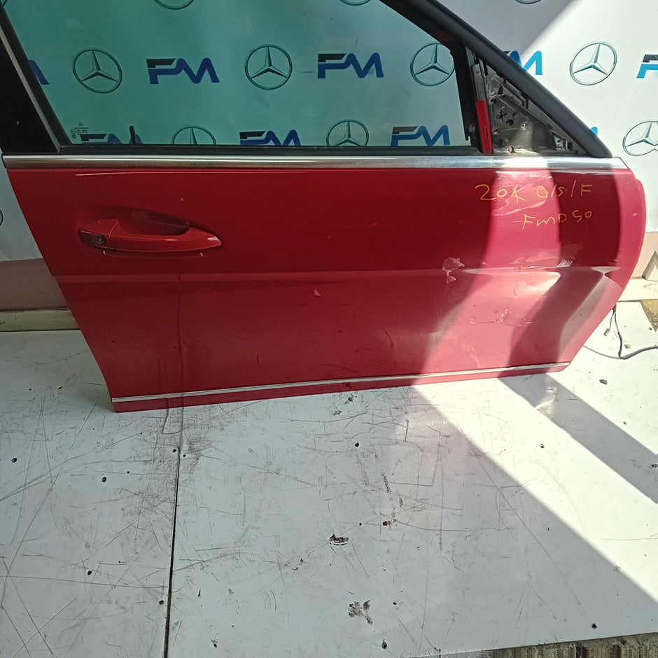 MERCEDES-BENZ C-CLASS W204 DRIVER SIDE FRONT DOOR O/S/F COMPLETE RED FMD50