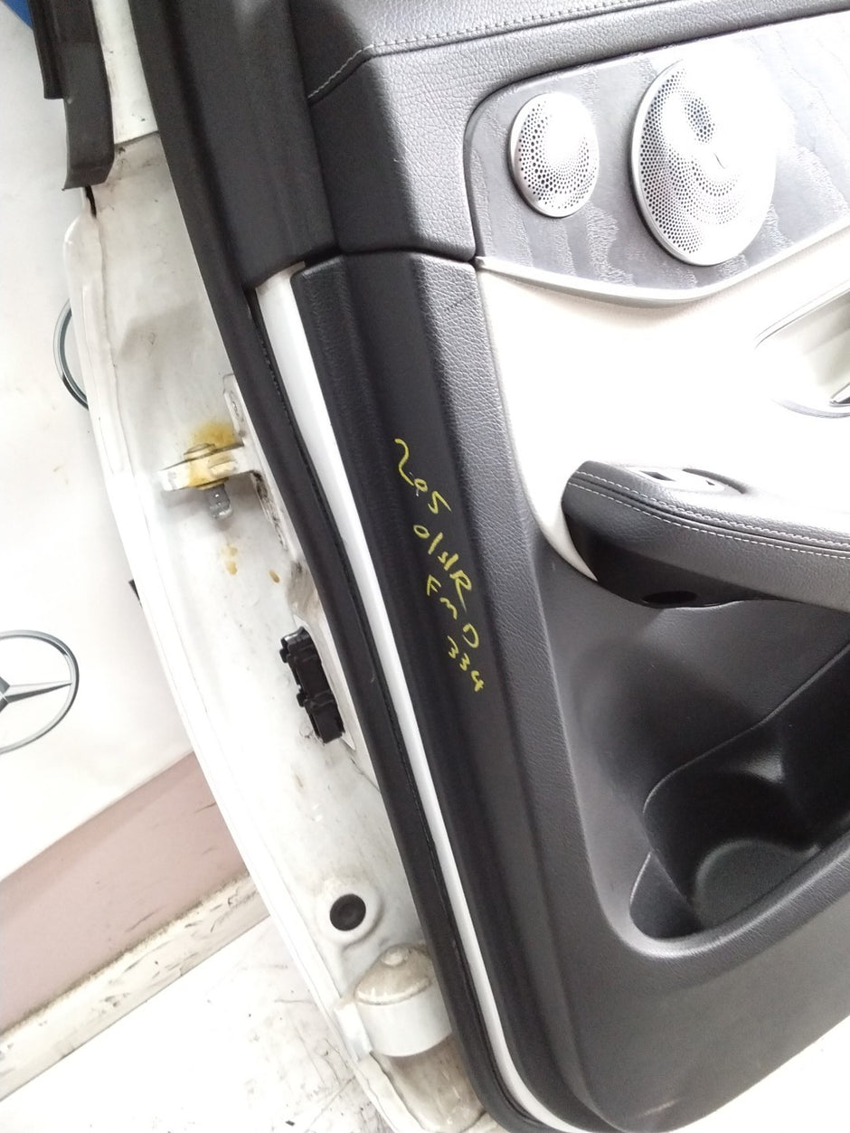 MERCEDES C-CLASS W205 SLN DRIVER REAR DOOR OSR WHITE 2014 ON COMPLETE FMD334
