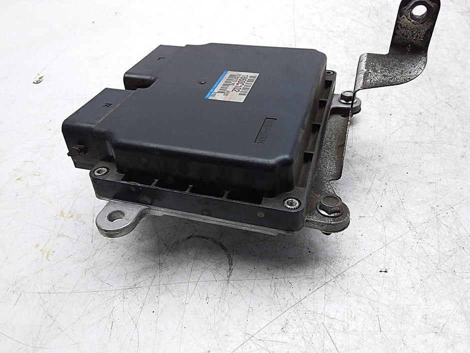 MITSUBISHI OUTLANDER ENGINE CONTROL MODULE UNIT 1860C102 FMR495