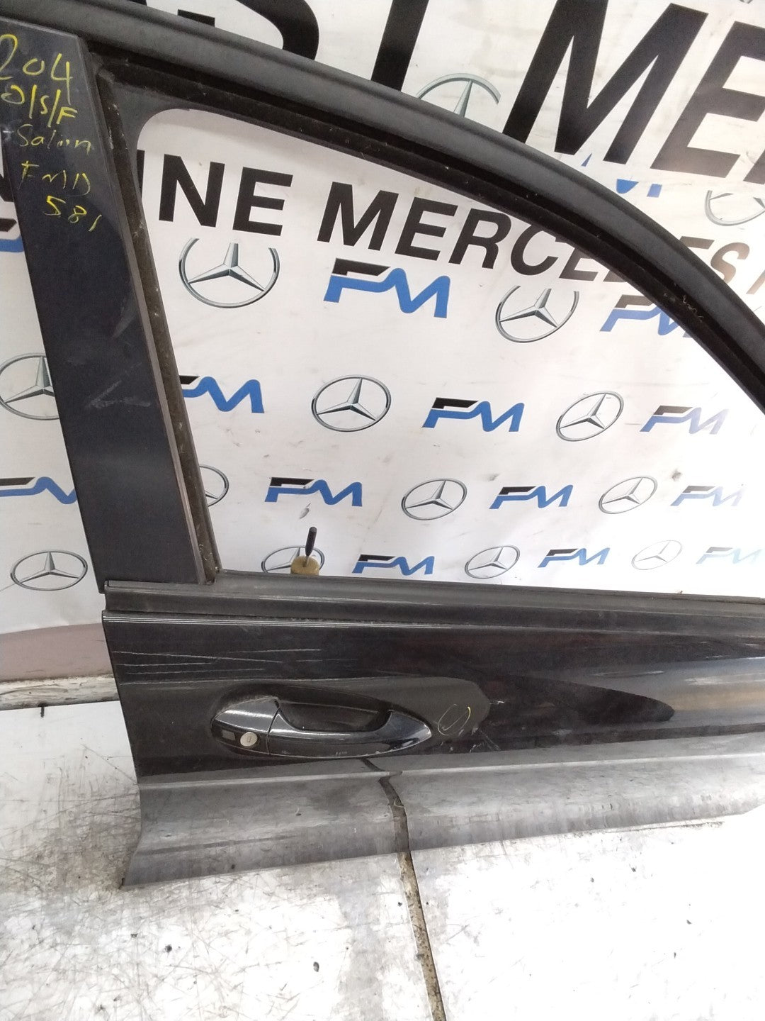 MERCEDES BENZ  C-CLASS W204 DRIVER FRONT DOOR OSF BLACK 2008-14  FMD581
