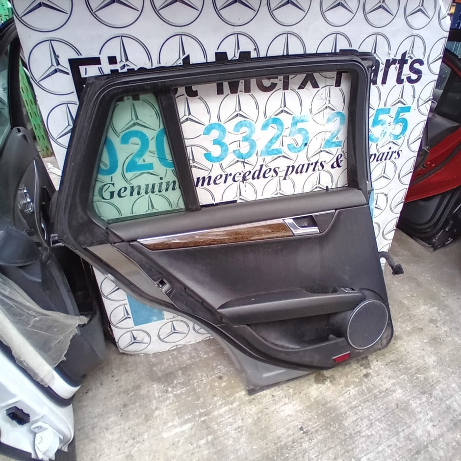 MERCEDES BENZ C-CLASS  W204  PASSENGER SIDE REAR DOOR ( NEAR SIDE REAR )