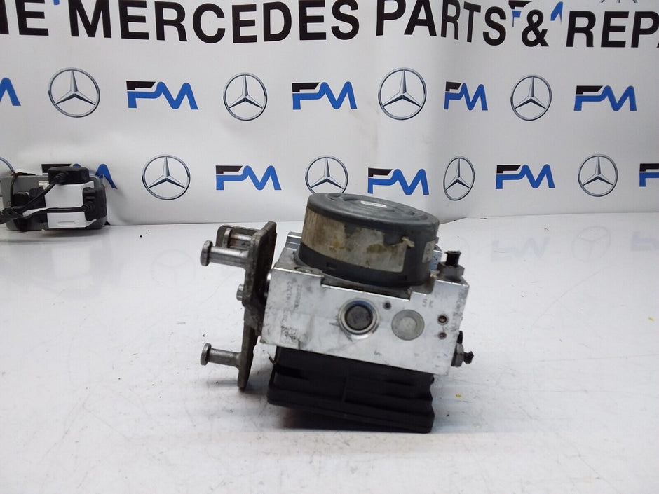 MERCEDES CLA W205 ABS PUMP MODULE CONTROL UNIT A2059012800 FM00439