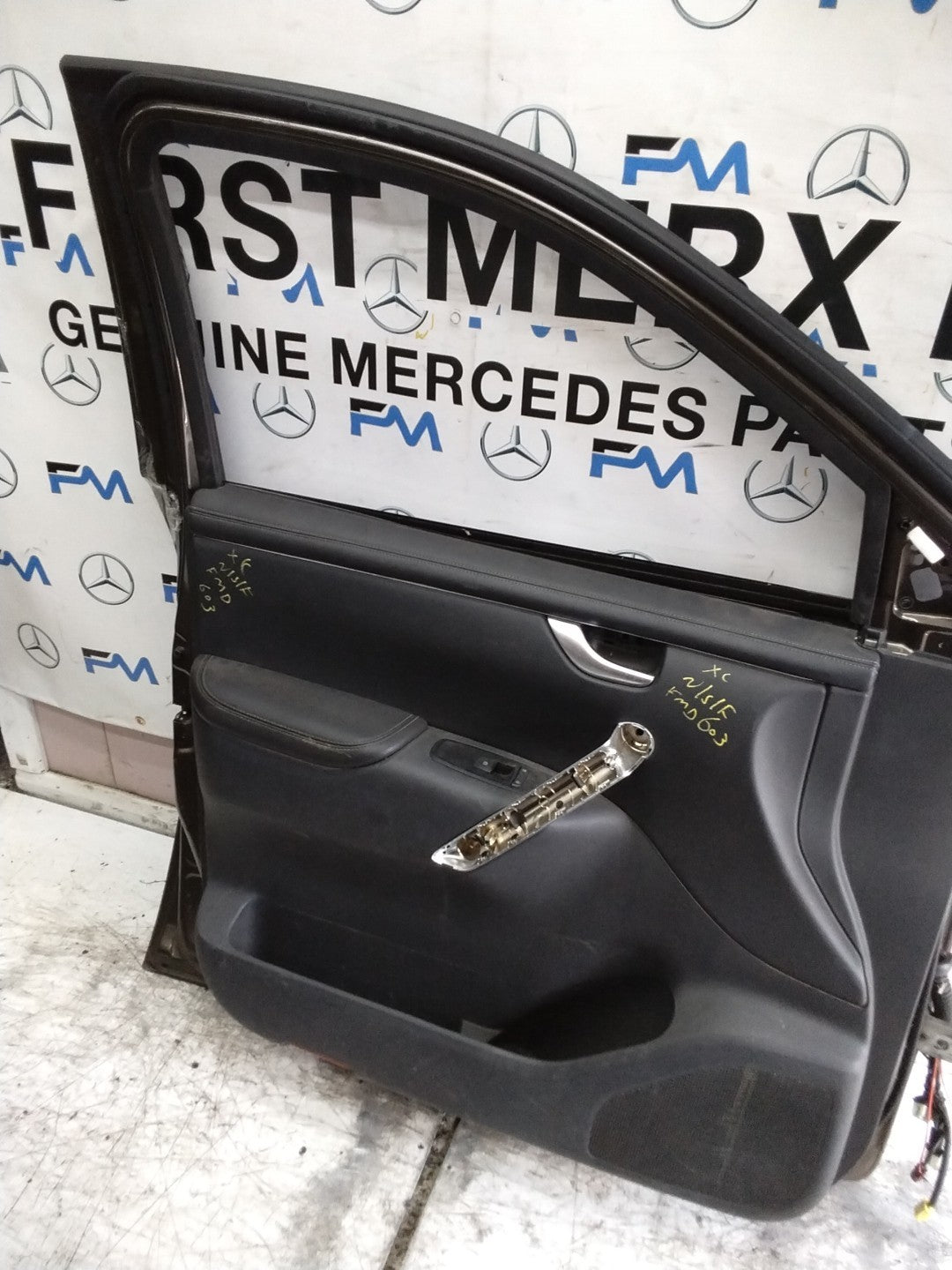MERCEDES X-CLS W470 PASSENGER FRONT DOOR NSF GREY 2017-20  FMD603