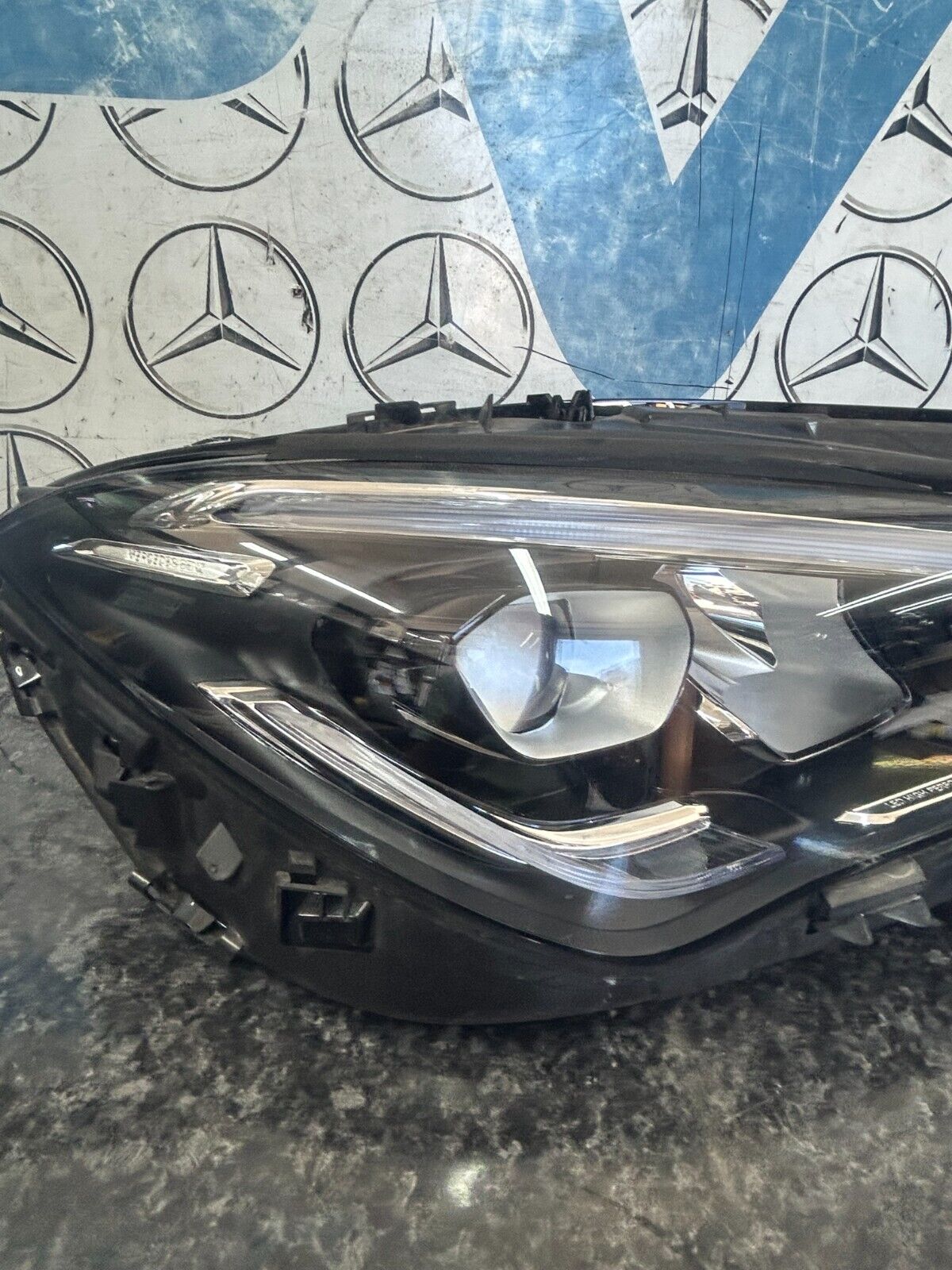 MERCEDES CLA W118 19-23 DRIVER SIDE O/S LED HEADLAMP  COMPLETE A1189068600 FMH69