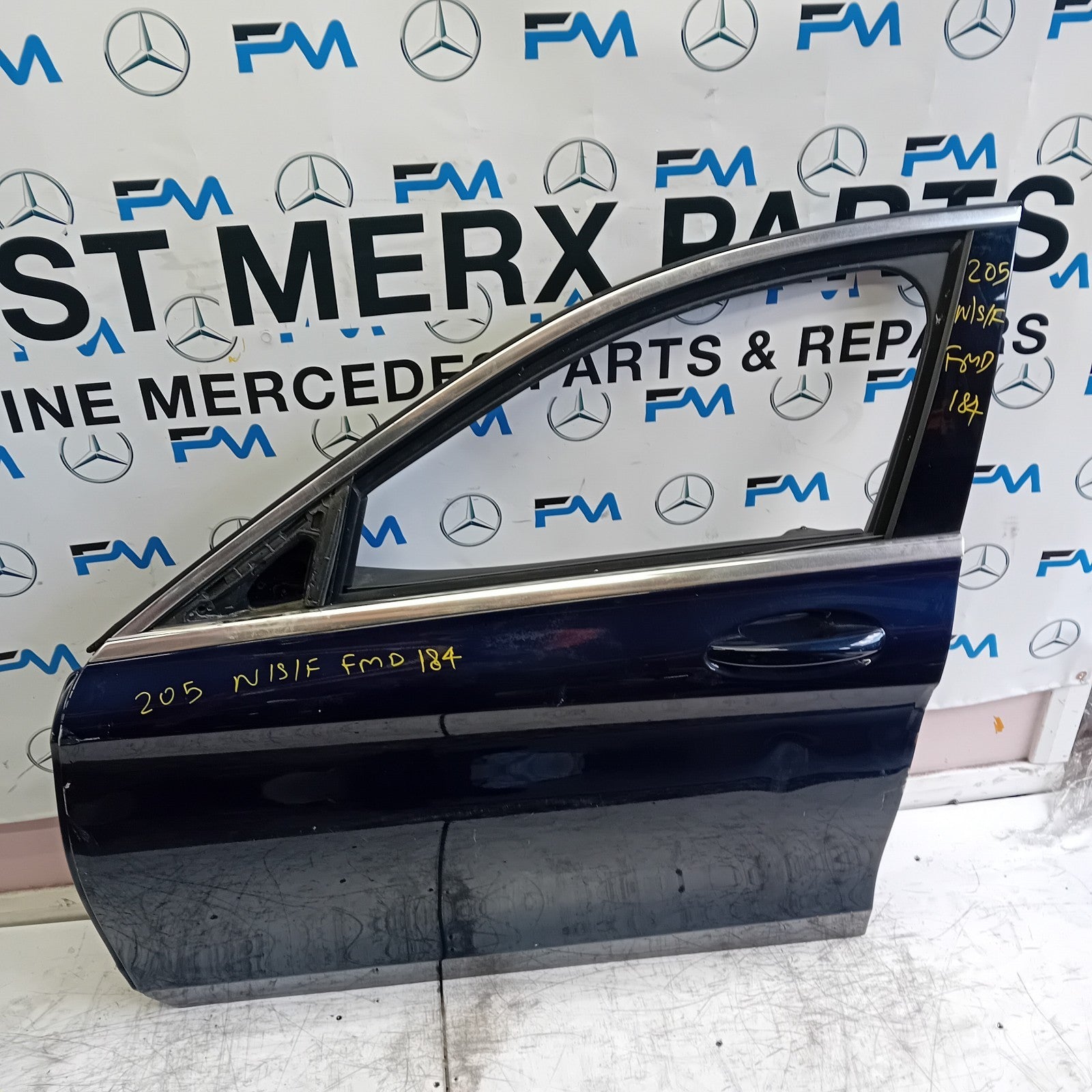 MERDEDES C-CLASS W205 DRIVER SIDE FRONT DOOR NSF BLUE 2014 ON COMPLETE FMD184