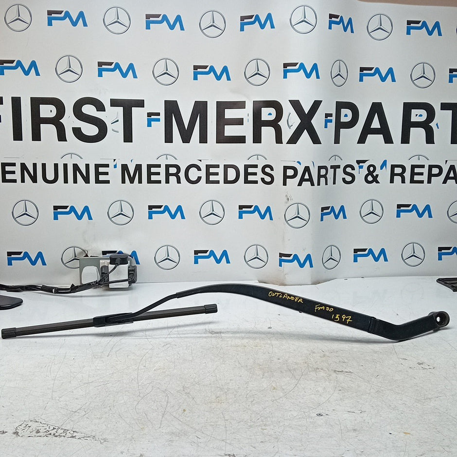 MITSUBISHI OUTLANDER MK3 FRONT   WIPER WINDSCREEN ARM 8252 FM001597