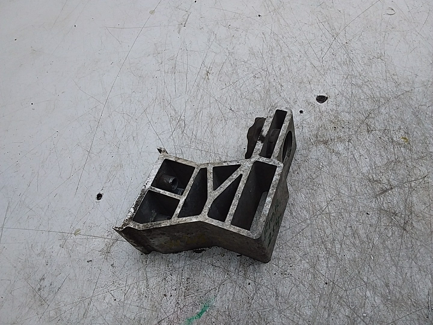 MERCEDES E-CLS W213 RADIATOR HOLDER FMR254