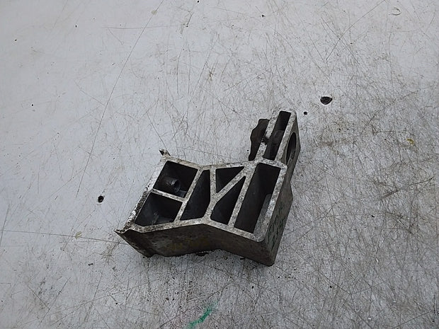 MERCEDES E-CLS W213 RADIATOR HOLDER FMR254