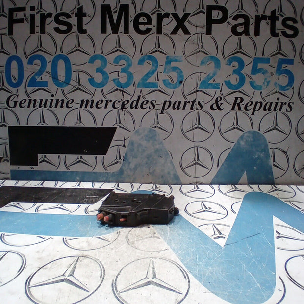 2021 MERCEDES A CLASS A180 W177 FUSE RELAY BOX BATTERY A1775404107