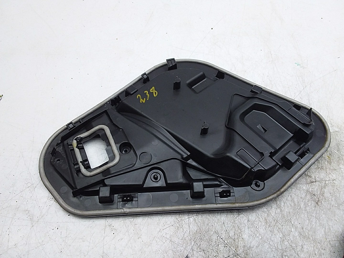MERCEDES E-CLASS W238 INNER DOOR PANEL COVER FRONT RIGHT A2387200408 FMR205