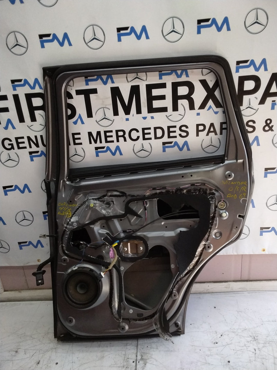 MITSUBISH OUTLANDER DRIVER SIDE REAR DOOR O/S/R  GREY FMD69