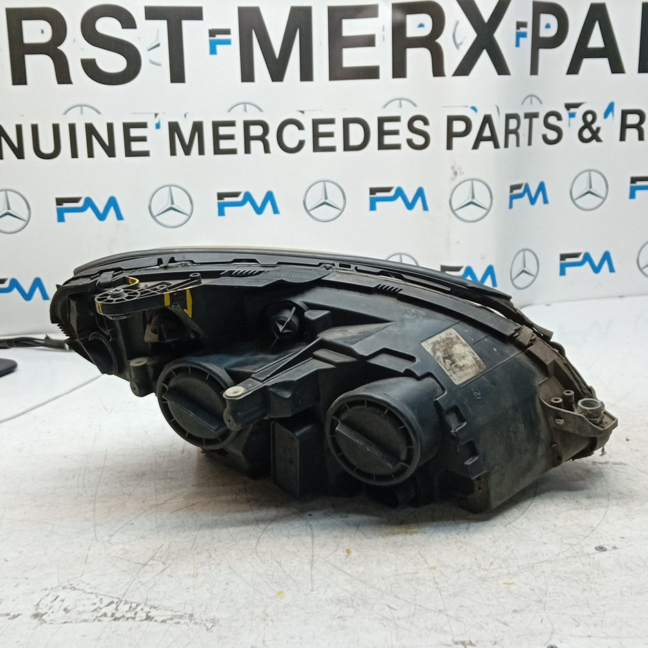 MERCEDES BENZ C-CLASS W204 PASSENGER SIDE NS HEADLIGHT 2012 A2048208561 FMH194