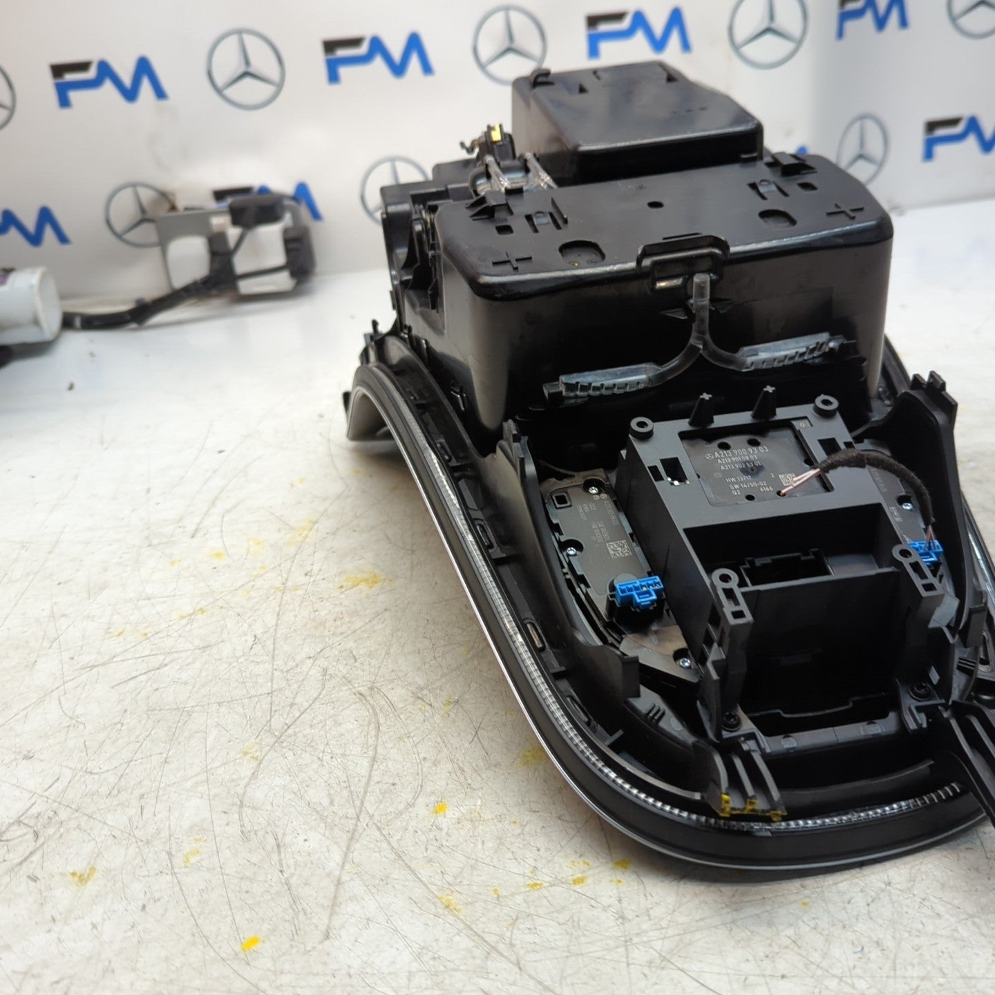  MERCEDES E-CLASS W213 CLIMATE & CENTRE CONSOLE A2139059003 COMPLETE FM001403