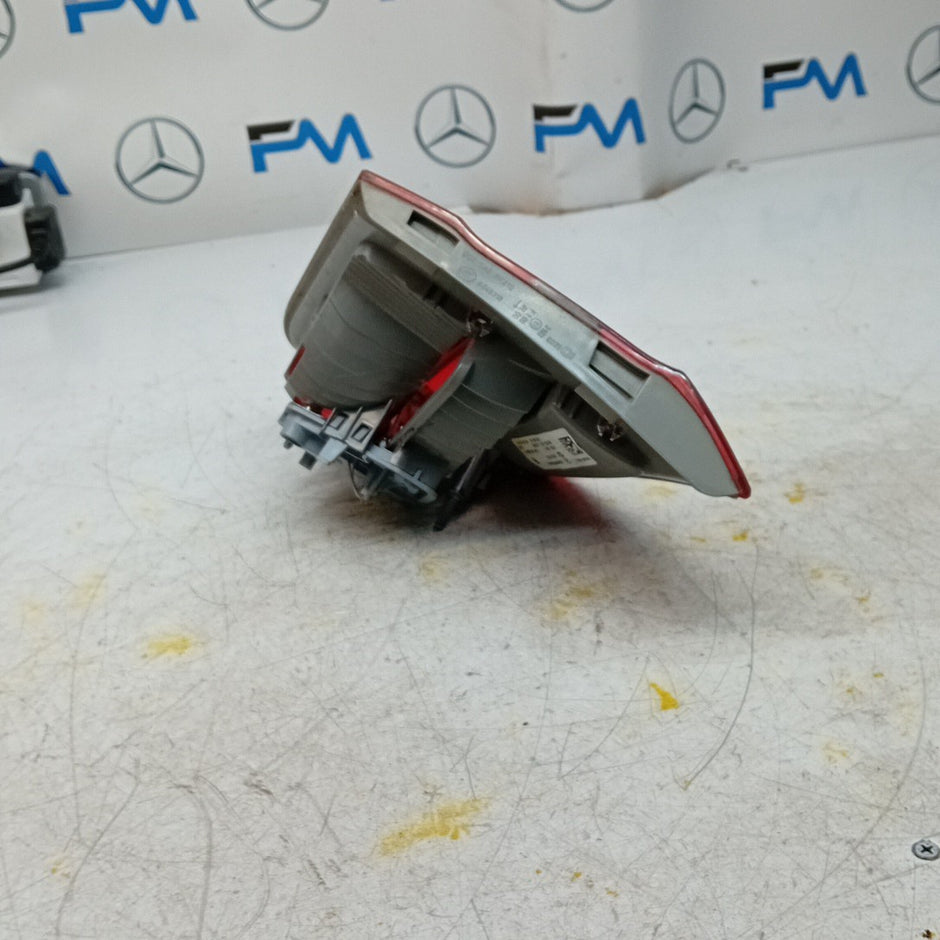 MERCEDES B-CLASS W246 DRIVER RIGHT INNER REAR TAIL LIGHT A2469066400 2012 FMT292