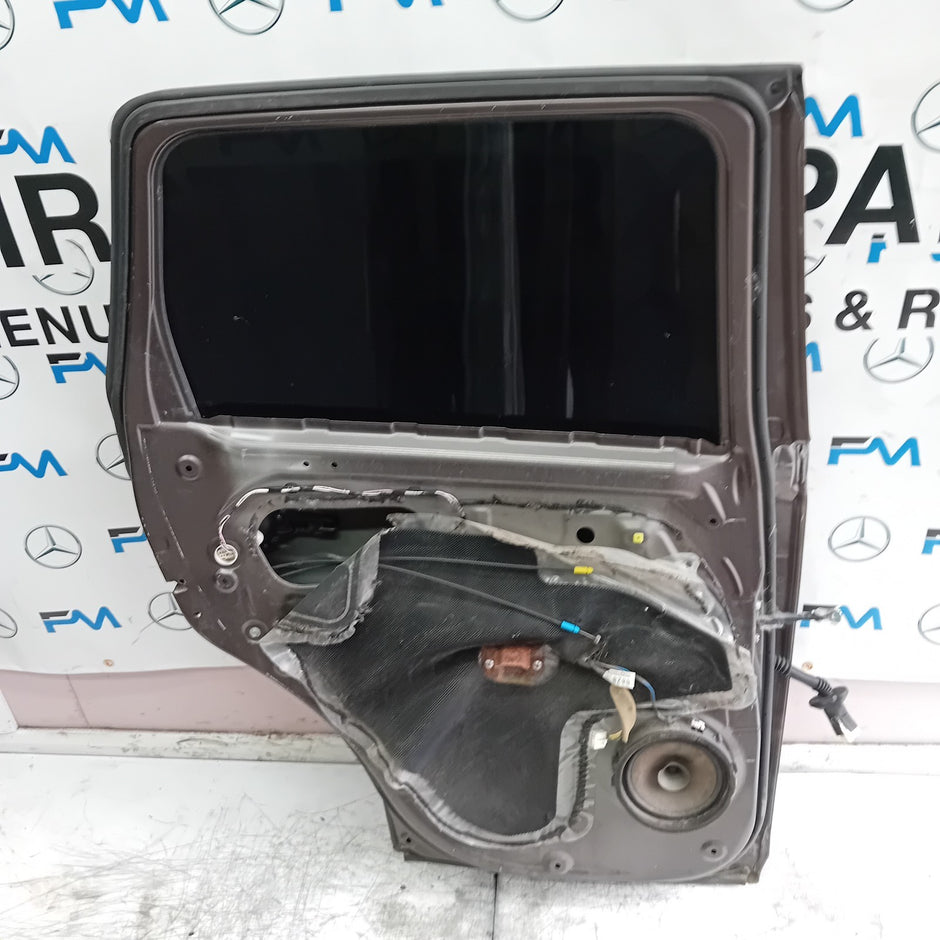 MITSUBISHI OUTLANDER MK3 PASSENGER REAR DOOR NSR 2013 BROWN FMD500