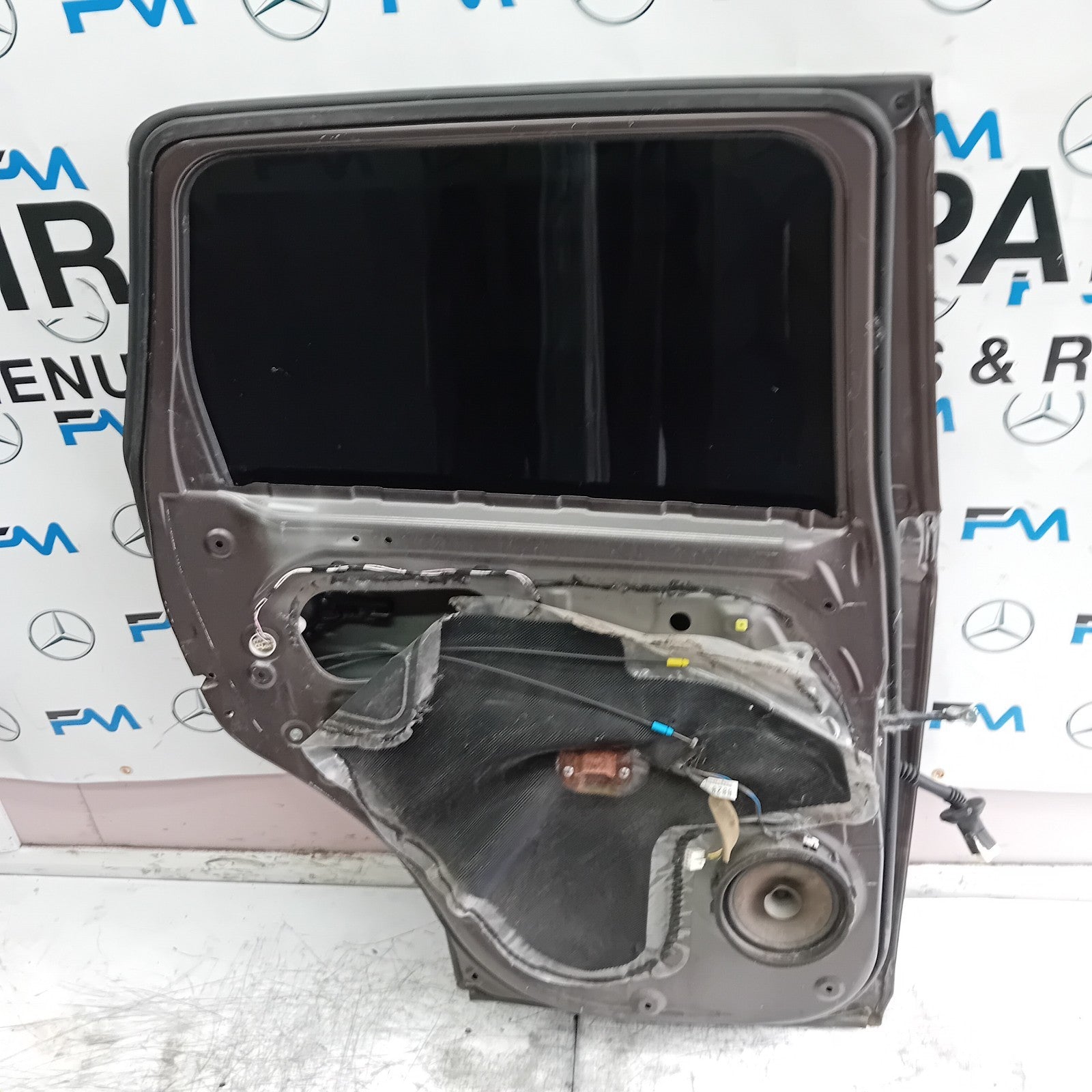 MITSUBISHI OUTLANDER MK3 PASSENGER REAR DOOR NSR 2013 BROWN FMD500