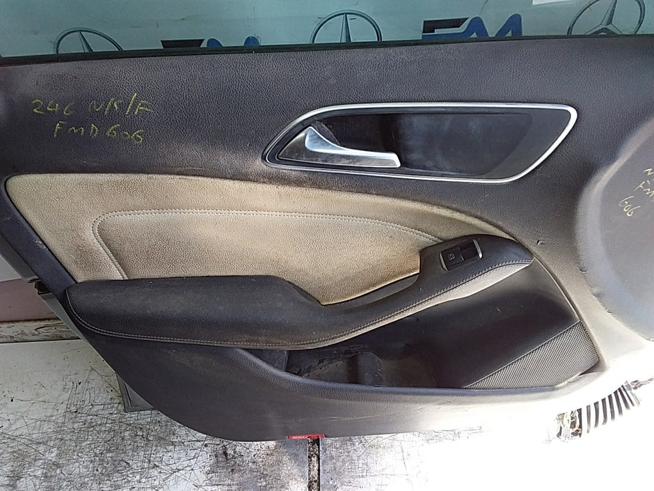 MERCEDES B-CLS W246  PASSENGER FRONT DOOR NSF SILVER 2012-2019  FMD606