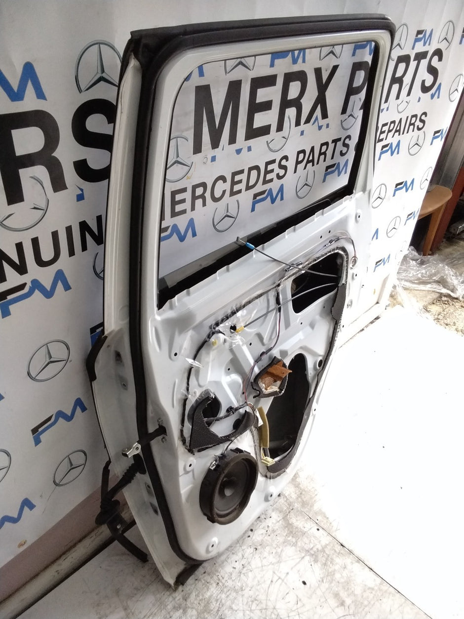 MITSUBISHI OUTLANDER MK3 DRIVER SIDE REAR DOOR OSR 2013 WHITE FMD307