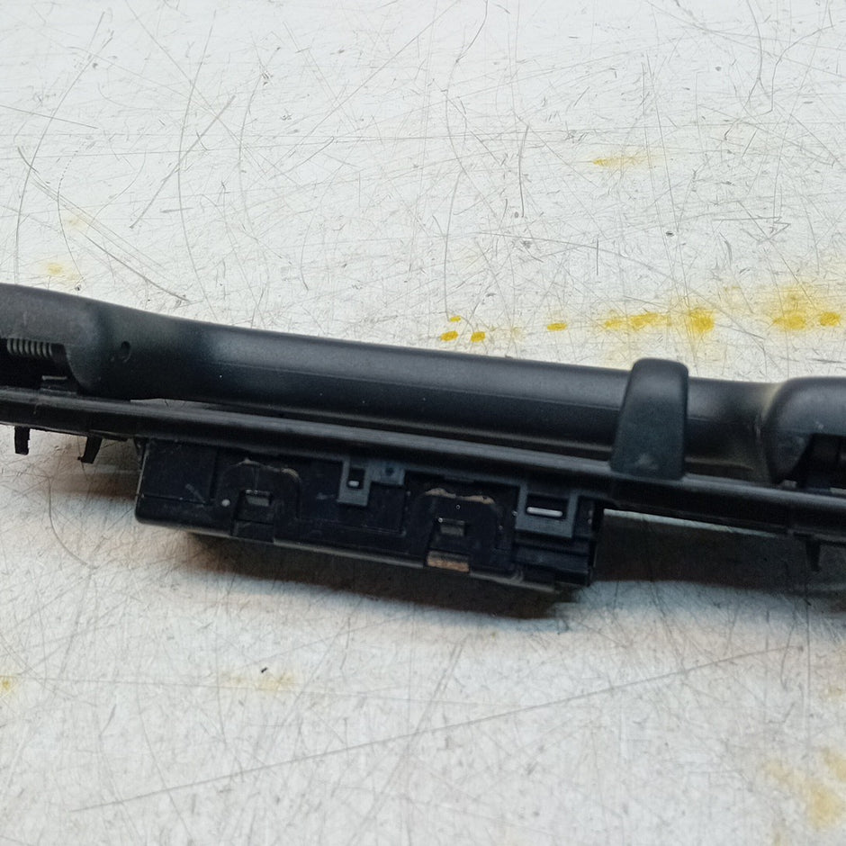 MERCEDES BENZ C-CLASS W206 LEFT PASSENGER ROOF HANDLE A2069067000 BLACK FM001453