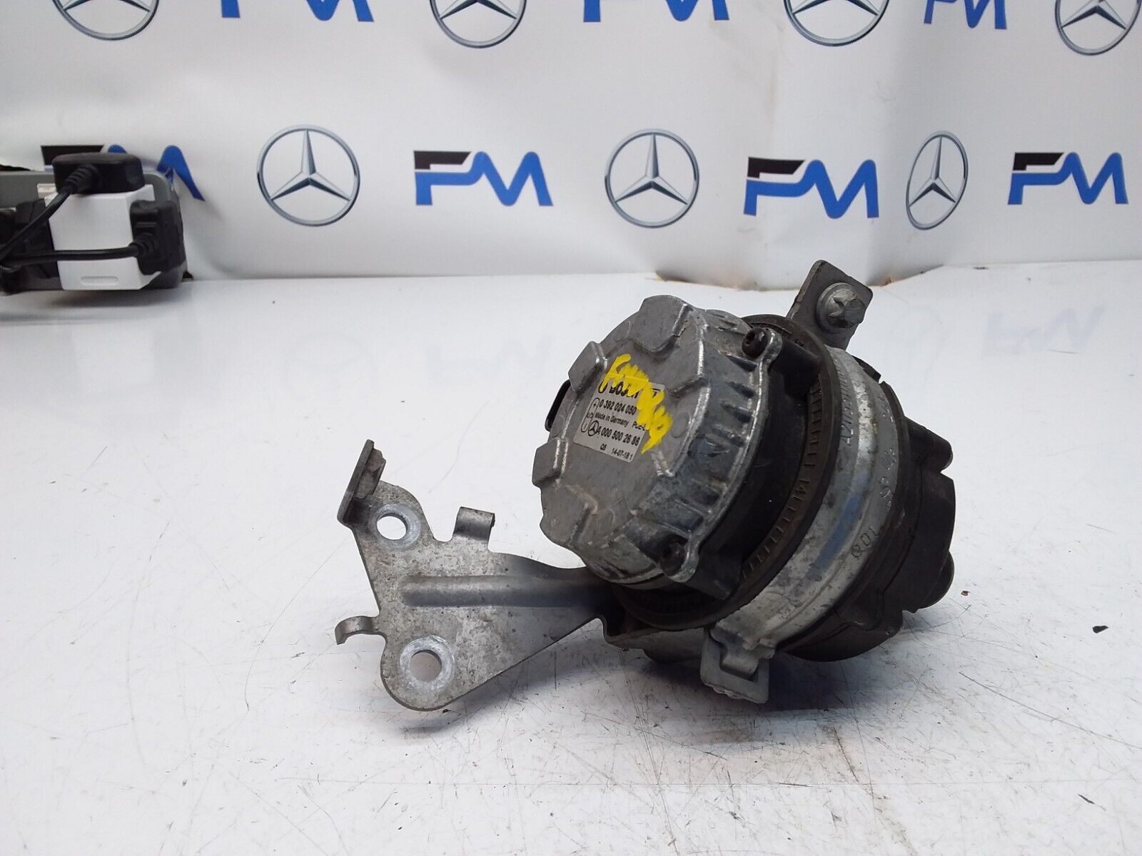 MERCEDES C-CLASS W205 ELECTRIC COOLER WATER PUMP A0005002686 FM00614