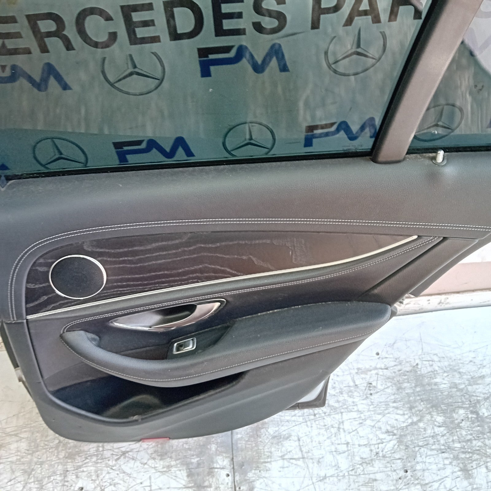 MERCEDES E-CLASS W213 SLN DRIVER REAR DOOR OSR SILVER 2016 ON COMPLETE FMD477