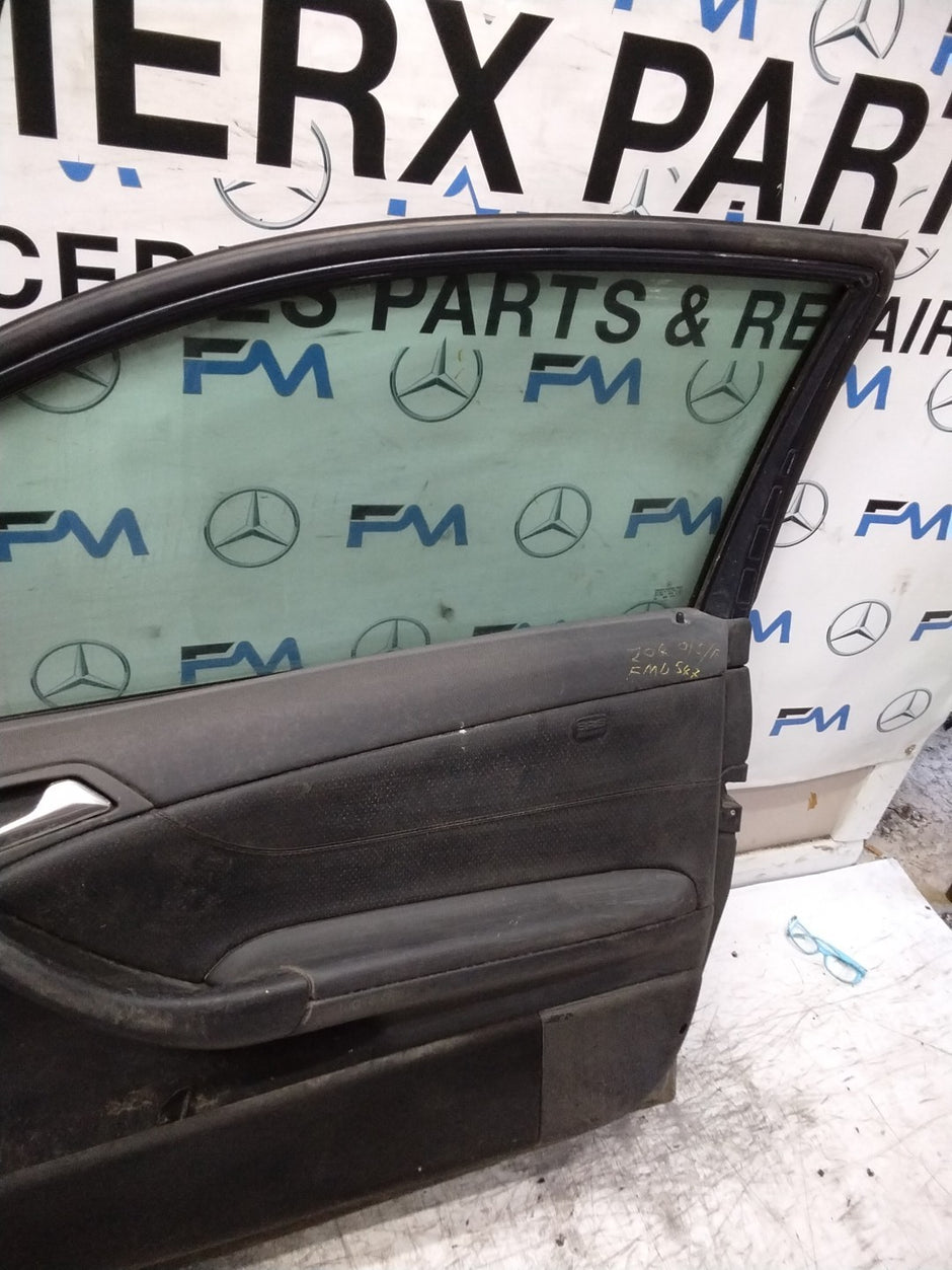 MERCEDES C-CLASS W204 SLN DRIVER FRONT DOOR OSF GREY 2008-14 COMPLETE FMD547