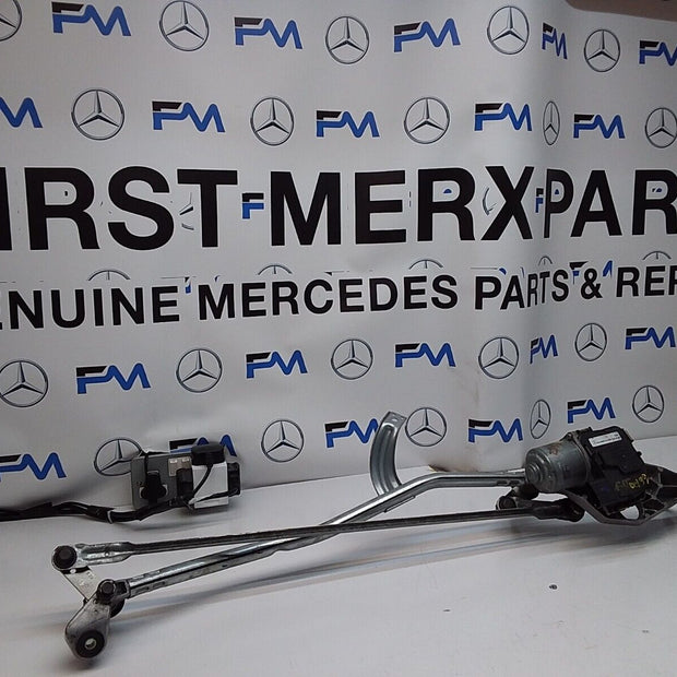 MERCEDES E-CLASS 2018 W213 A2138207402 FRONT WIPER MOTOR  FM00190