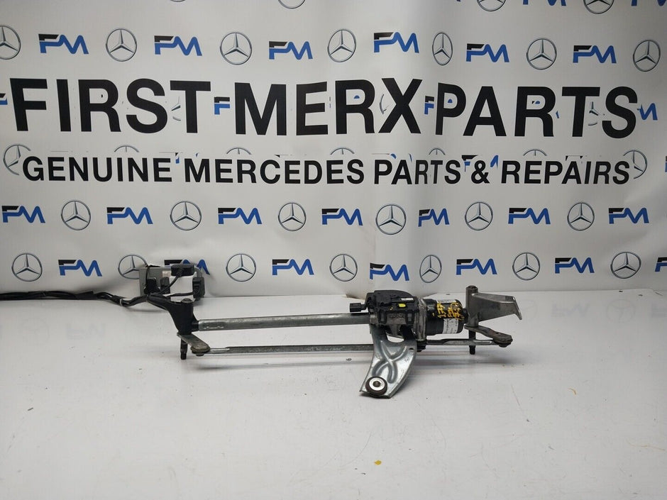 MERCEDES-BENZ A CLASS W177  FRONT WIPER MOTOR WITH LINKAGE A1779064801 FM00238