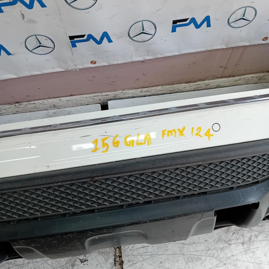 MERCEDES BENZ GLA W156 AMG REAR BUMPER ŴHITE 2016 A1568854340 COMPLETE FMX124