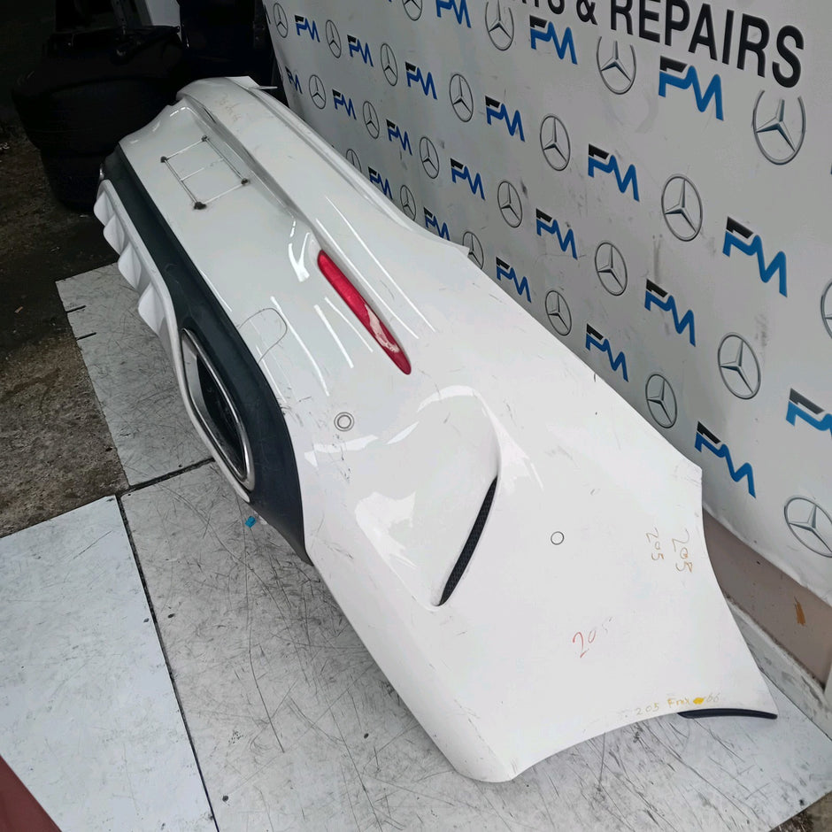 MERCEDES BENZ C-CLASS W205 COUPE REAR BUMPER 2014 WHITE COMPLETE FMX66