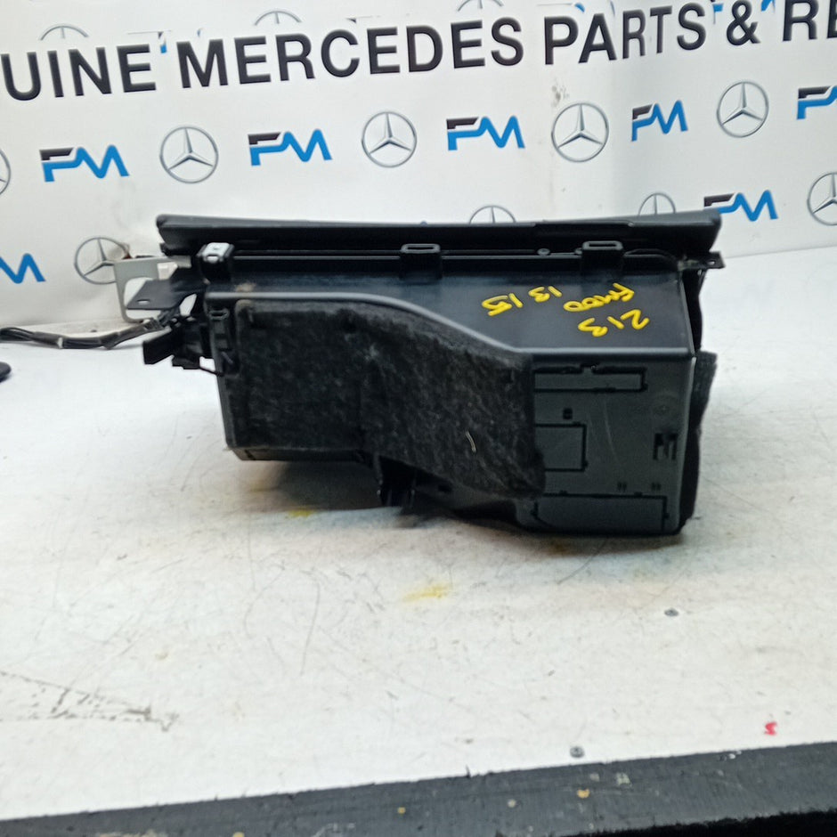MERCEDES E-CLASS W213 DASHBOARD GLOVEBOX 2016 ON A2136800391 BLACK FM001315