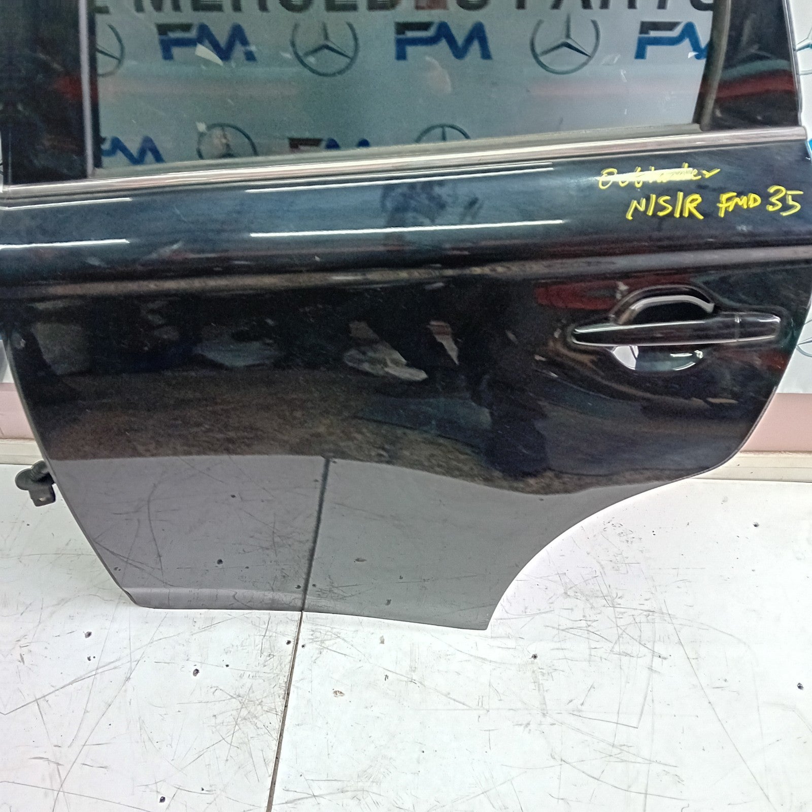 MITSUBISH OUTLANDER PASSENGER SIDE REAR DOOR N/S/R COMPLETE BLACK FMD35