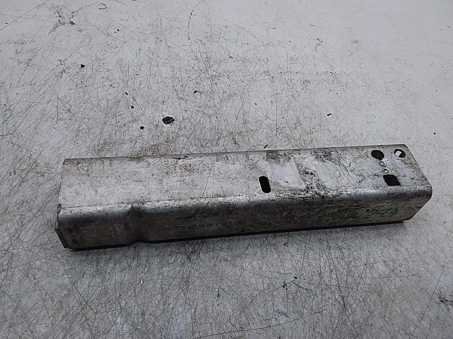 MERCEDES E-CLASS W213 LOWER BUMPER ABSORBER A2136200400 FMR274