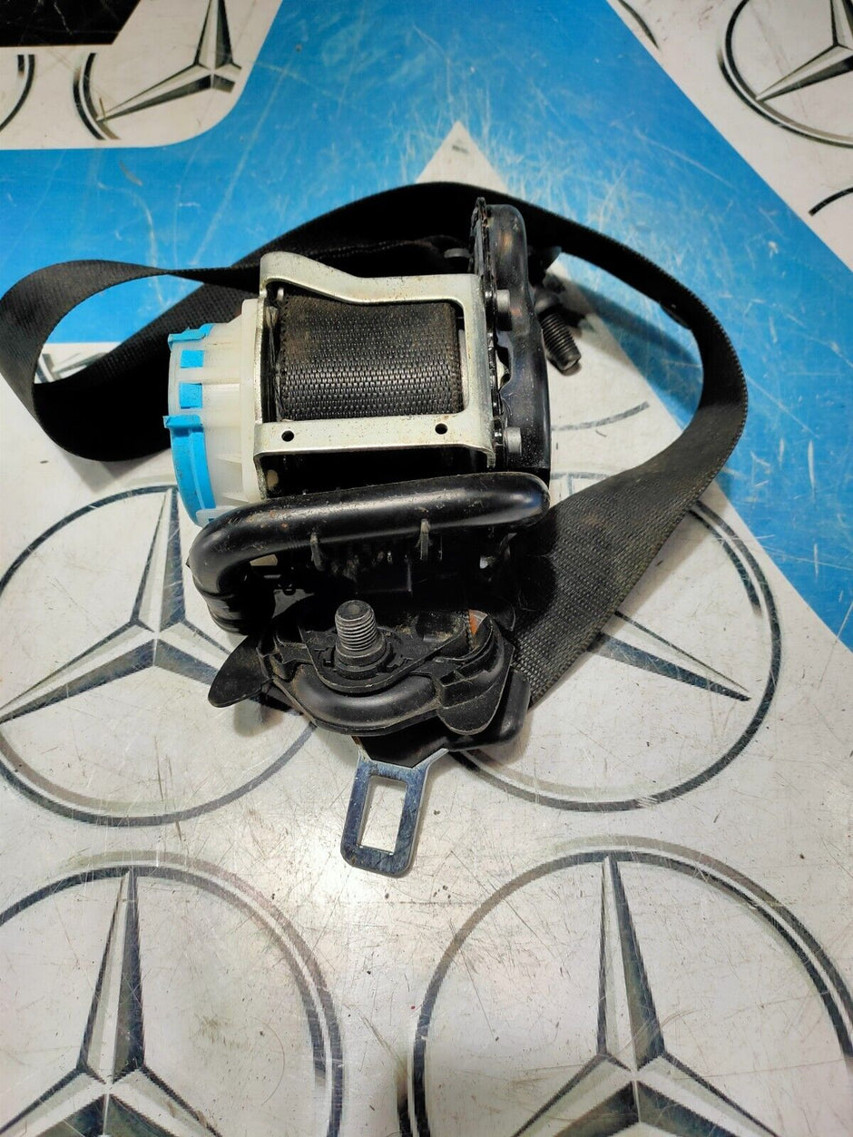 MERCEDES A CLASS SEAT BELT FRONT RIGHT SIDE A1768600285 W176 2012 - 2018