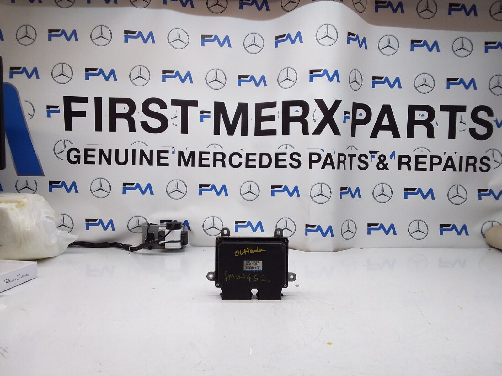 MITSUBISHI  OUTLANDER MK3 ENGINE ECU CONTROL MODULE 1860D200 FM00451