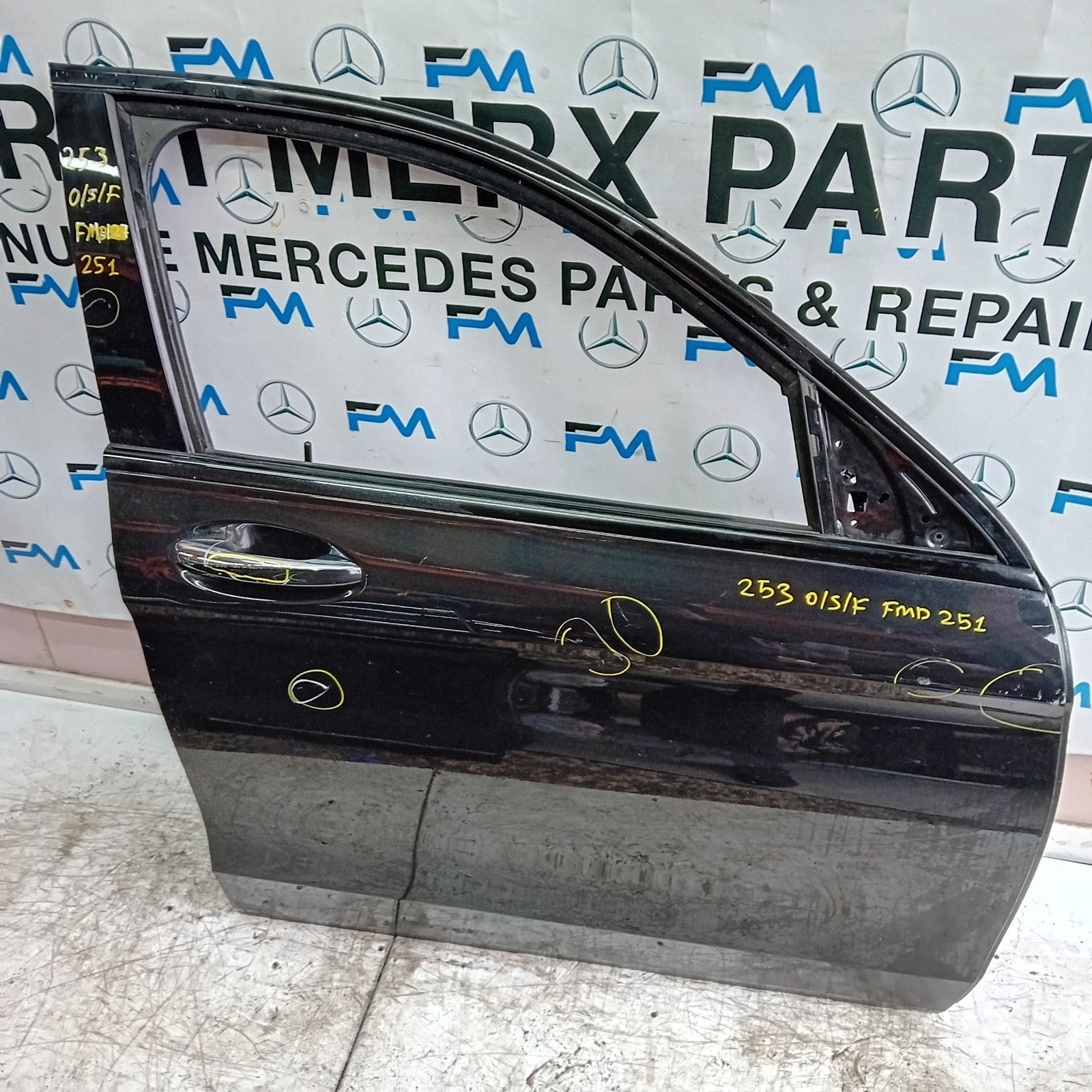 MERCEDES GLC X253 DRIVER FRONT DOOR OSF BLACK 2016 ON COMPLETE FMD251