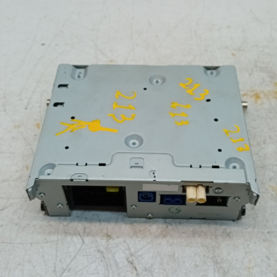 MERCEDES BENZ E CLASS  W213 SAT NAV SYSTEM HEADUNIT A2139005311 FM001278